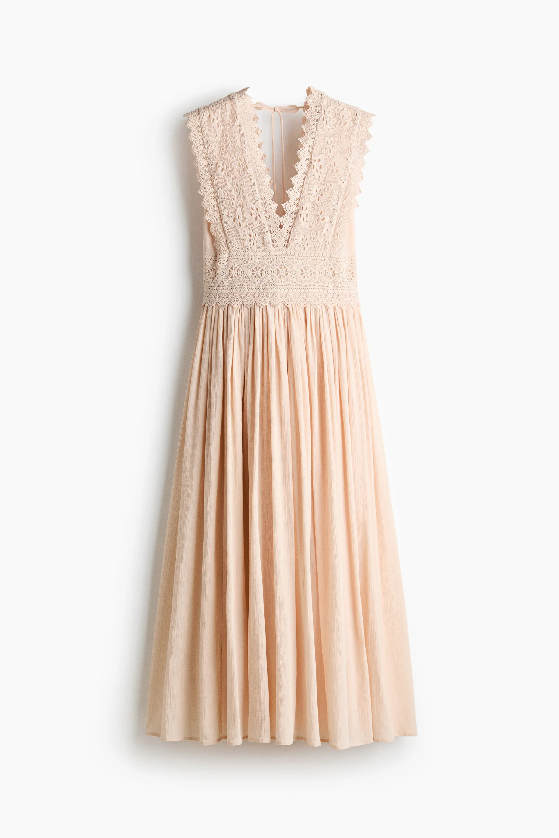 Vestido con cuerpo de encaje