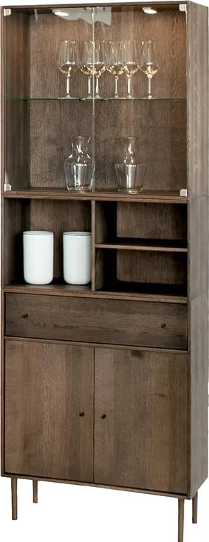 Square vitrineskap 71 x 34, H 194 cm. Modulsystem oppsett 168, vitrine bygget op av moduler i mørk smoked eik med led-lys