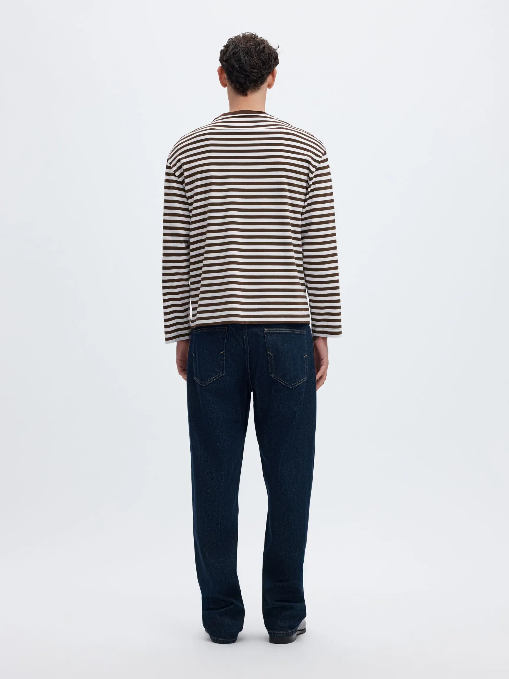 RELAXED FIT LANGERMET T-SKJORTE