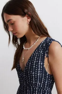 Vestido tirantes frunces hombros