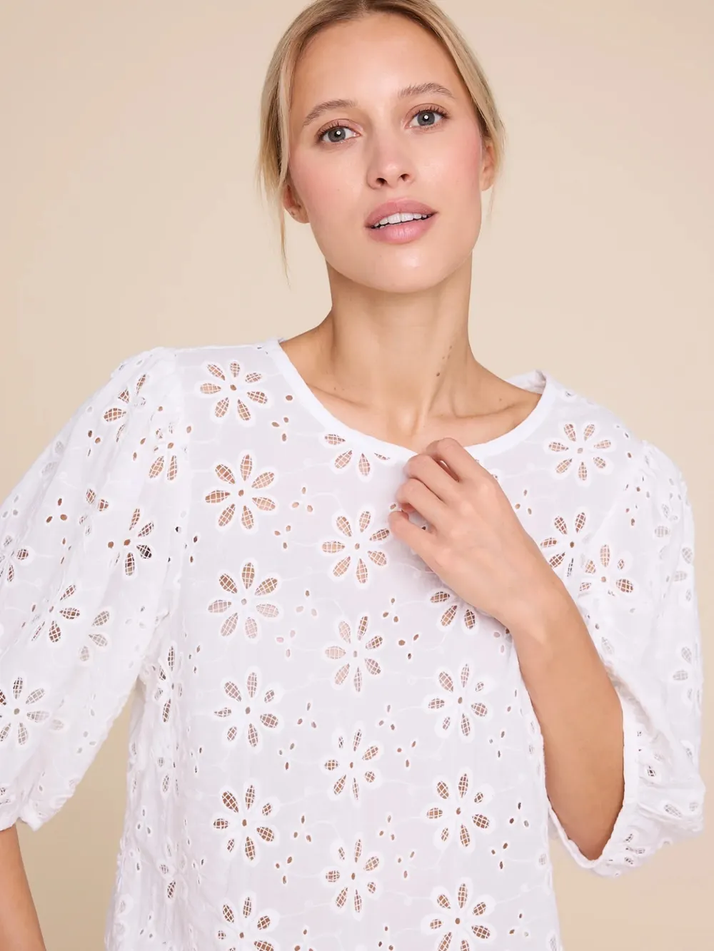 ISABEL LACE BLOUSE