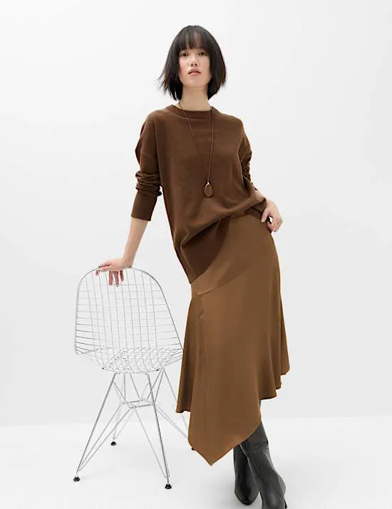 Asymmetrischer Midirock aus Satin