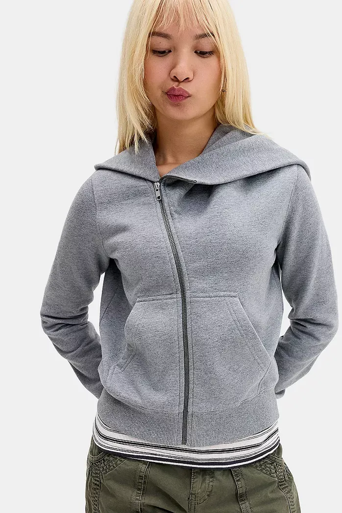 Felpa con Cappuccio UO Claude con Zip Asimmetrica
