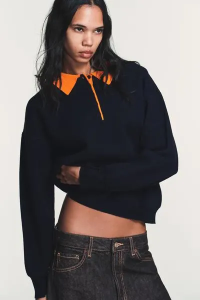 CONTRAST COLLAR KNIT POLO SHIRT