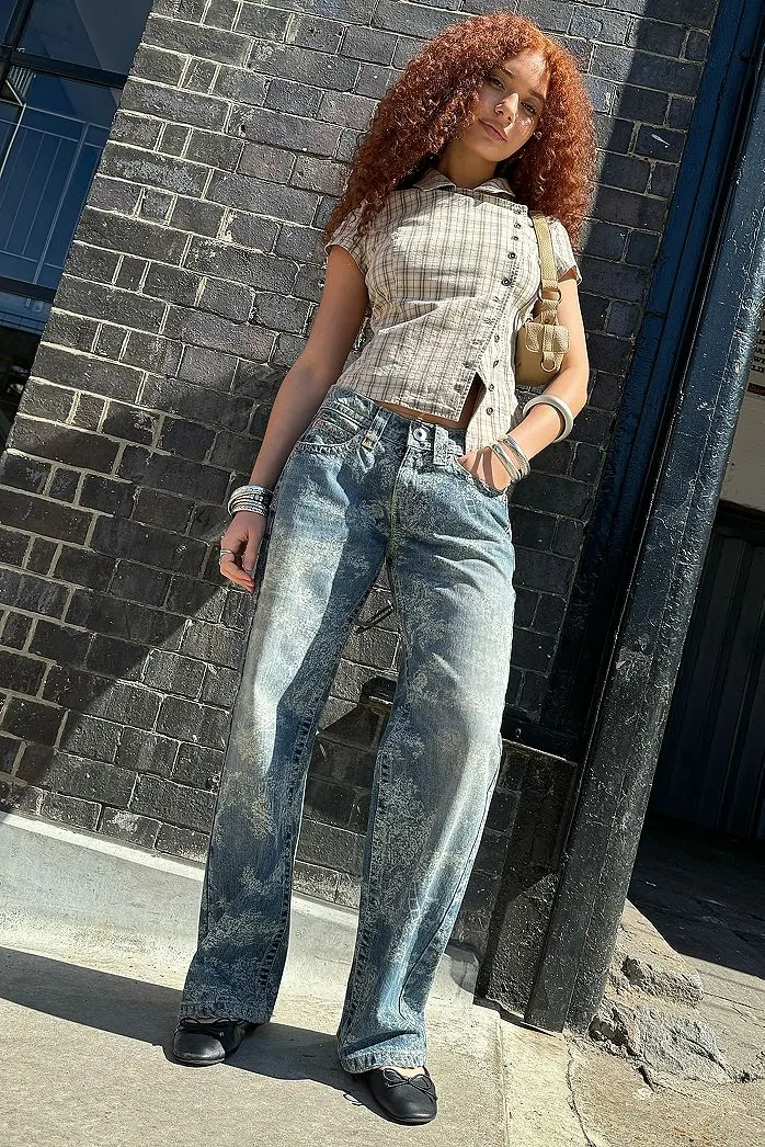 Jeans BDG Kayla Lowrider con Stampa Romance