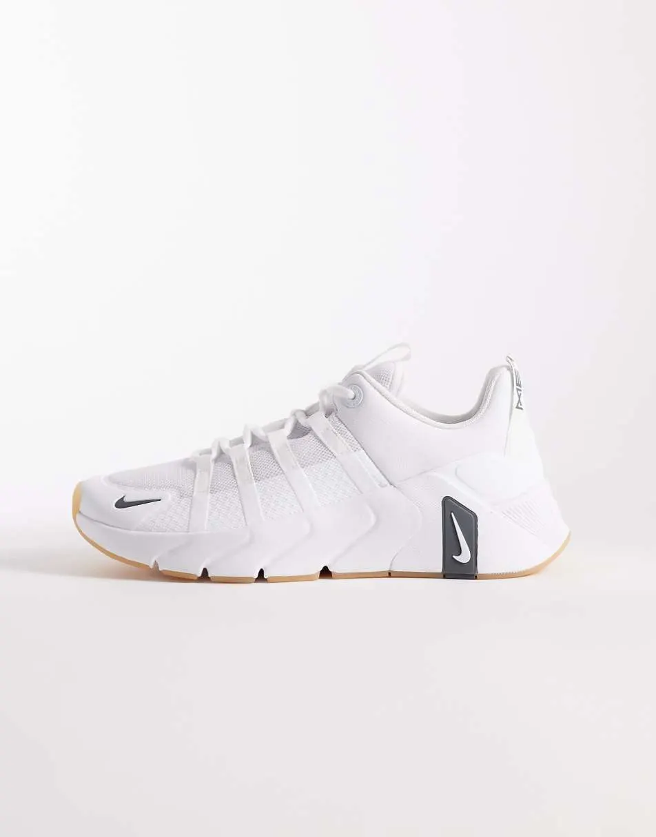 Nike Training Free Metcon 7 trainers in white