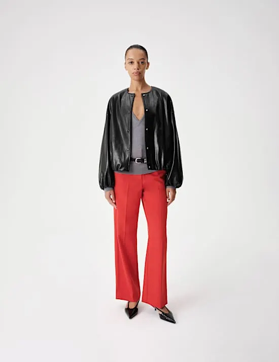 Bomberjacke mit Ballonsaum aus Lederimitat