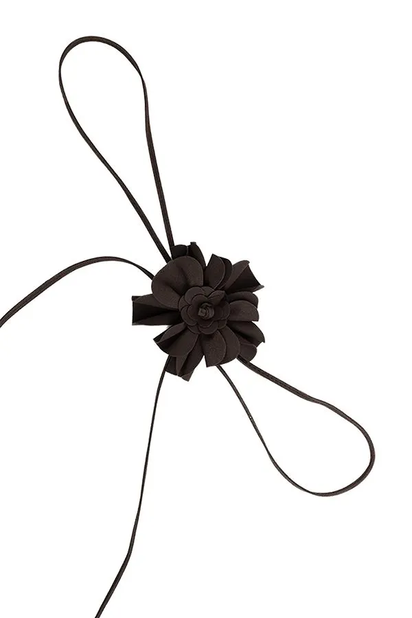 Bruine riem met suèdine bloem