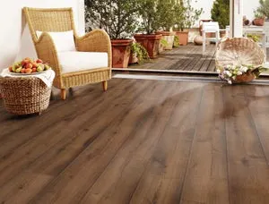 Suelo laminado Floorganic VULCANO AC5 12,5mm 4V en color roble oscuro 1,47 m2/caja