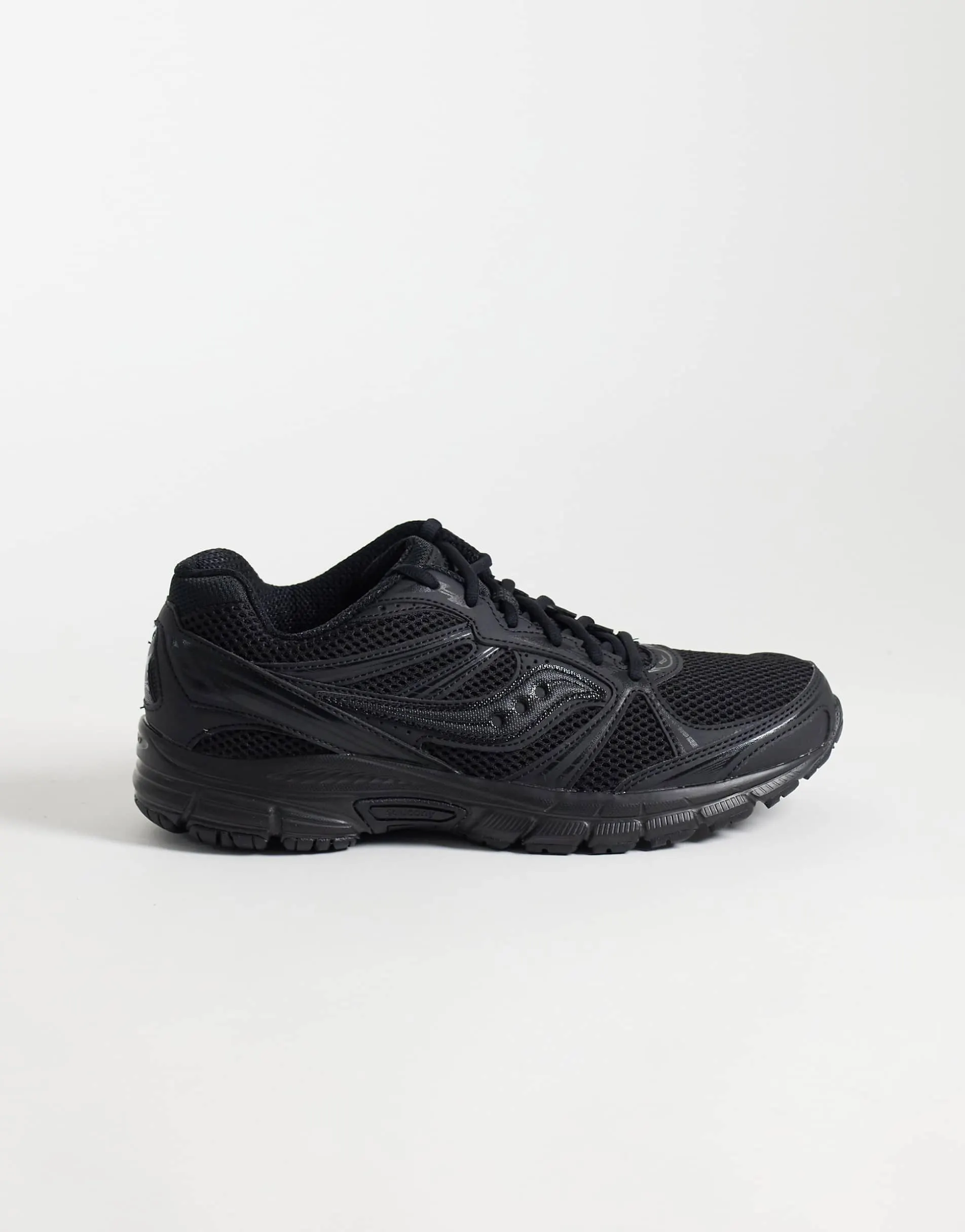 Saucony Grid Legacy trainers in triple black