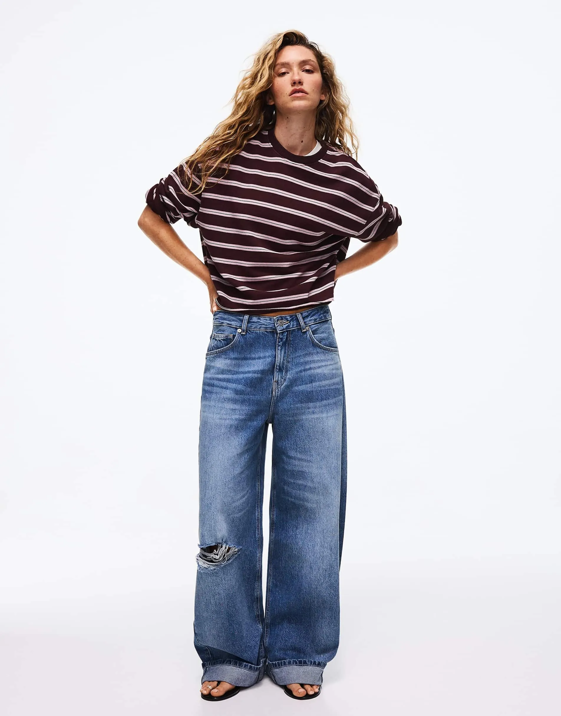 Bershka Striped round neck sweatshirt in burgundy