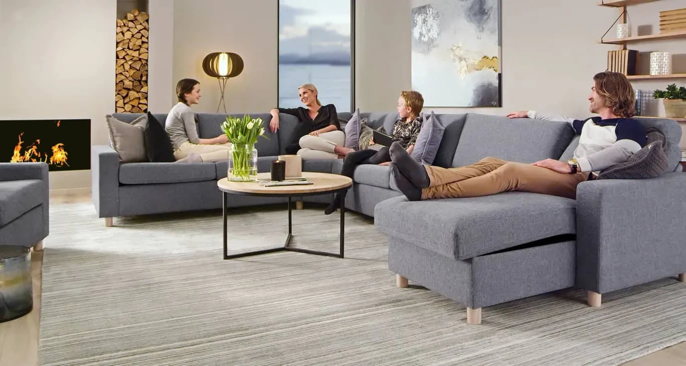 Sone lav hjørnesofa Modulsofa. 2,5 seter + stort hjørne + 3 seter + sjeselong med recliner i stoff Atlas, armlene J.