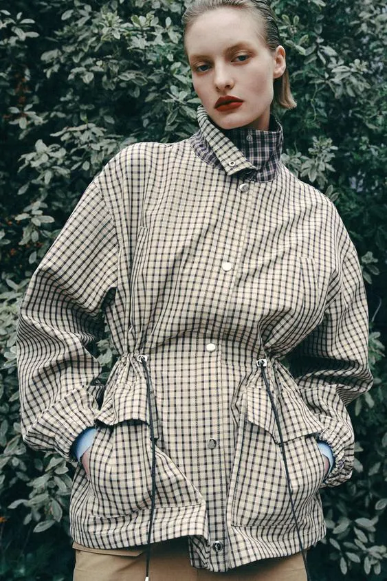 CHECK HIGH-NECK JACKET