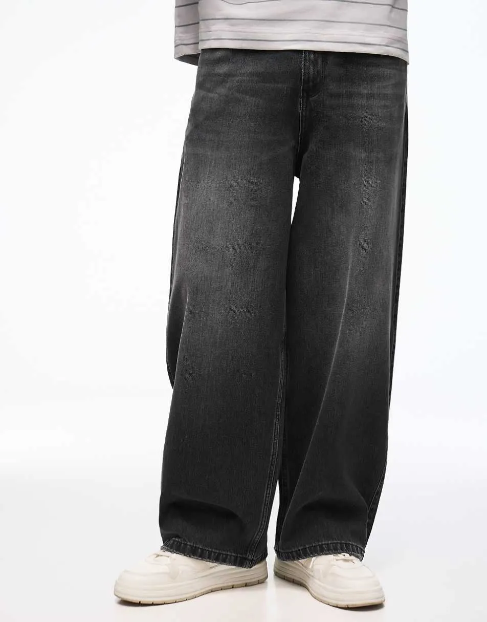 Bershka Super baggy jeans in black