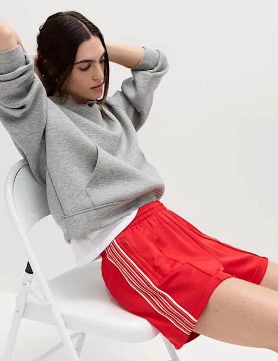 Shorts mit hohem Baumwollanteil und Seitenstreifen