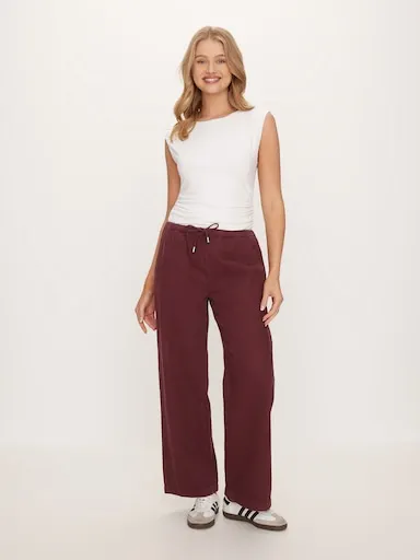 Ryann Elastic Waist Jeans