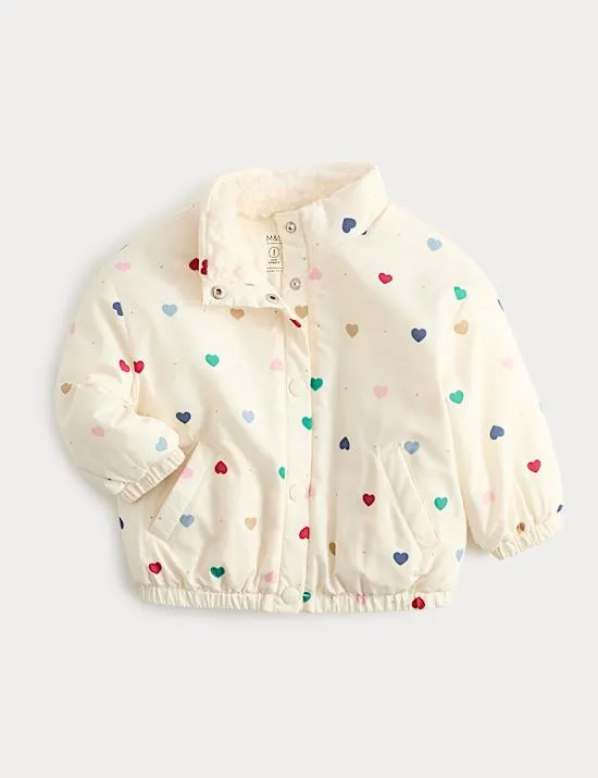 Wattierte, leichte Jacke mit Herzzprint (0–5 Jahre)