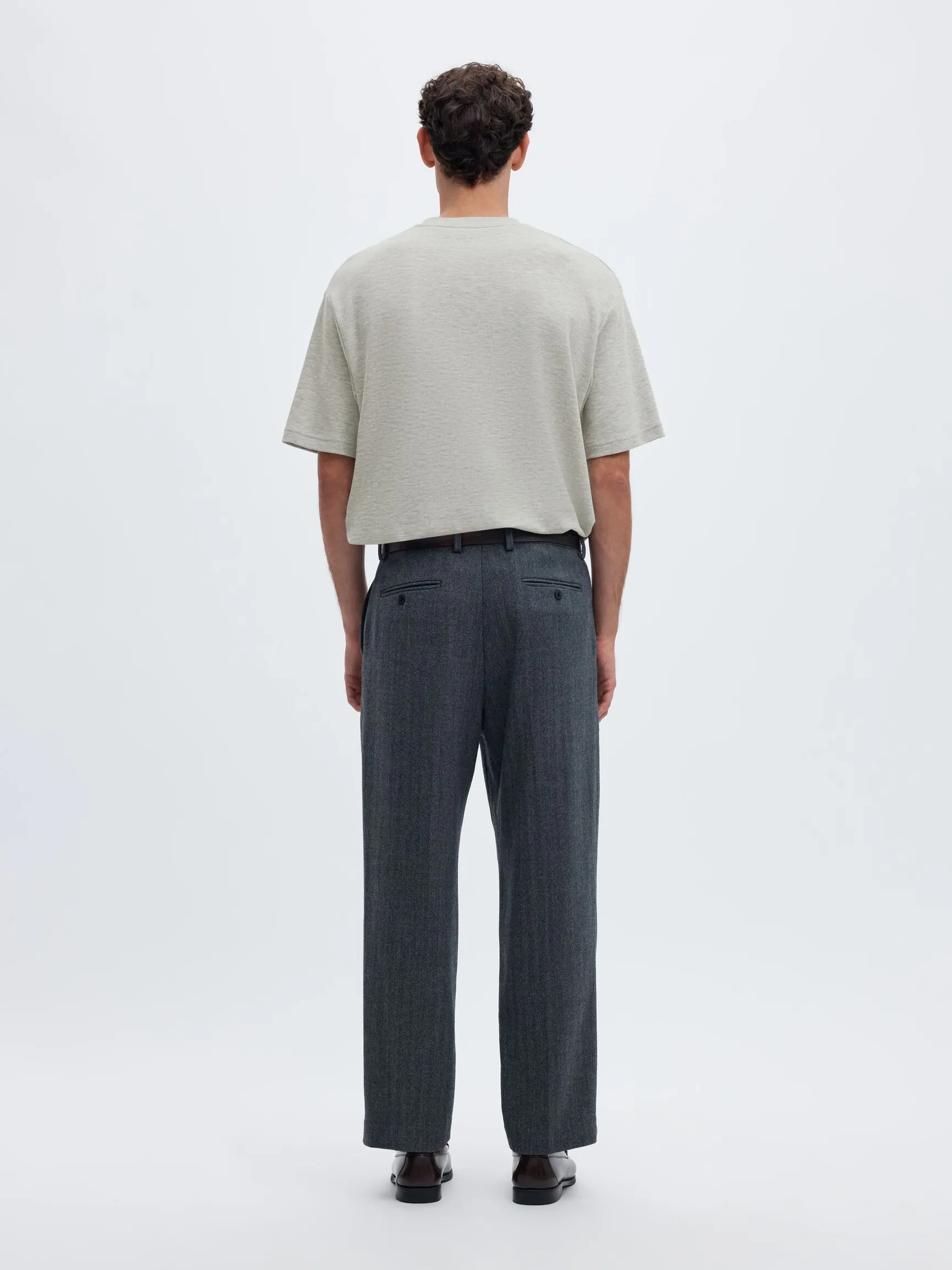 LOOSE FIT T-SKJORTE