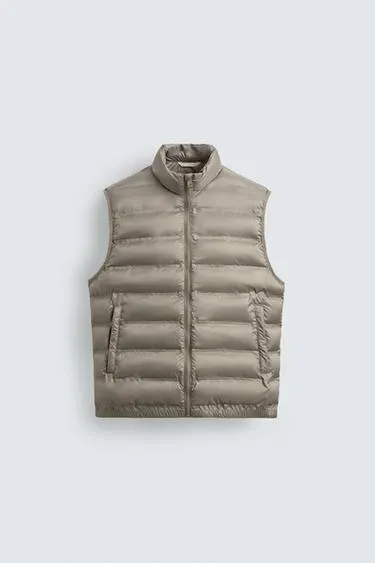 LIGHTWEIGHT WATER-REPELLENT PUFFER GILET