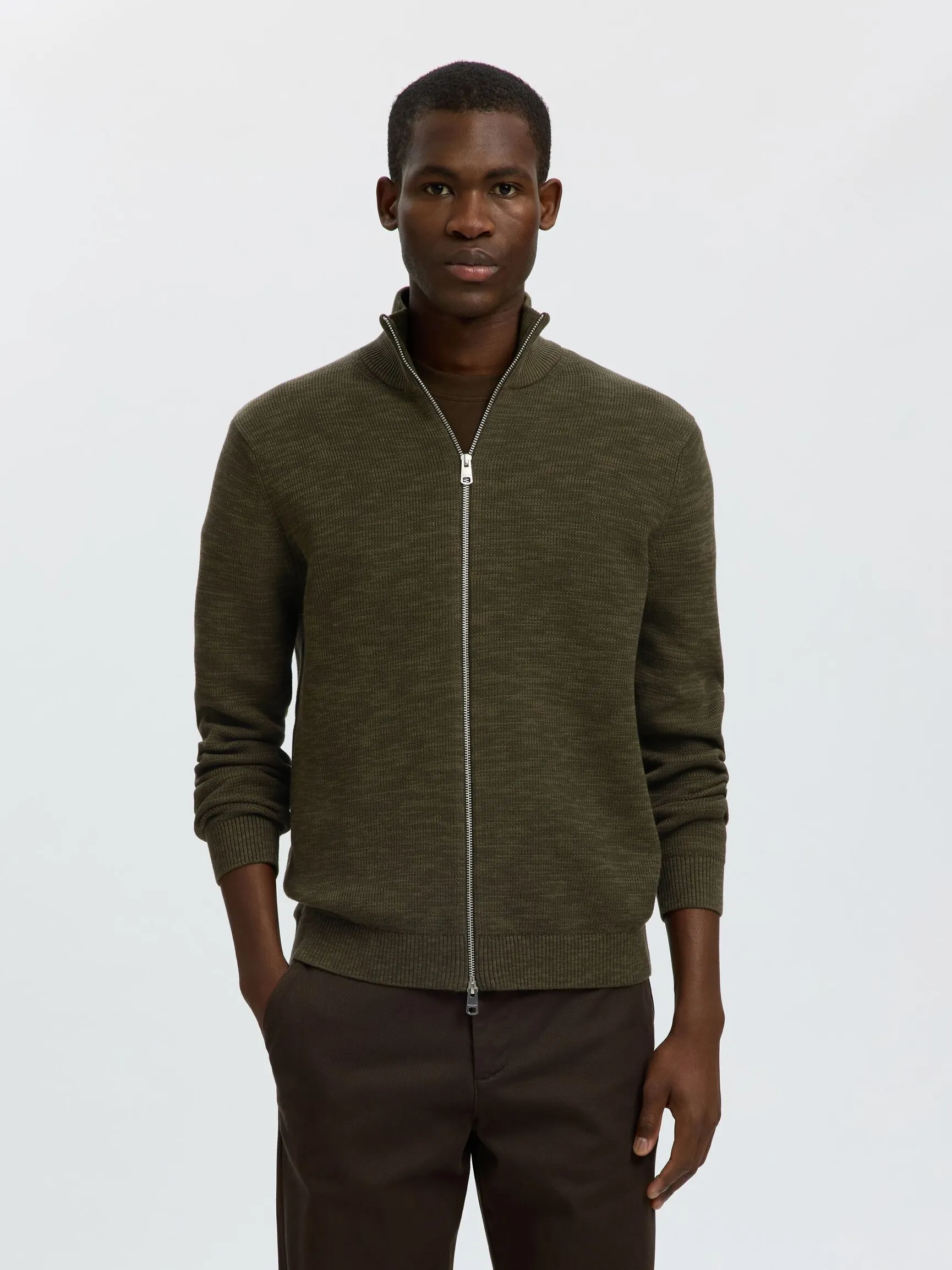 HØY HALS MED GLIDELÅS PULLOVER