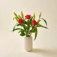The Flower Gallery Premium Roses & Lilies (1 Piece) Open Product Description