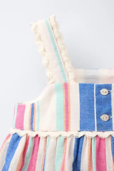 STRIPED TOP WITH LACE TRIM