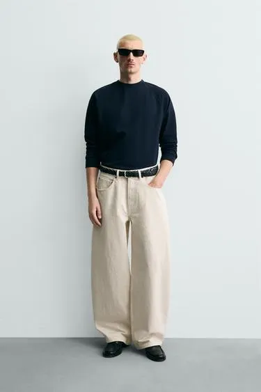 FADED WASH STRAIGHT-LEG JEANS