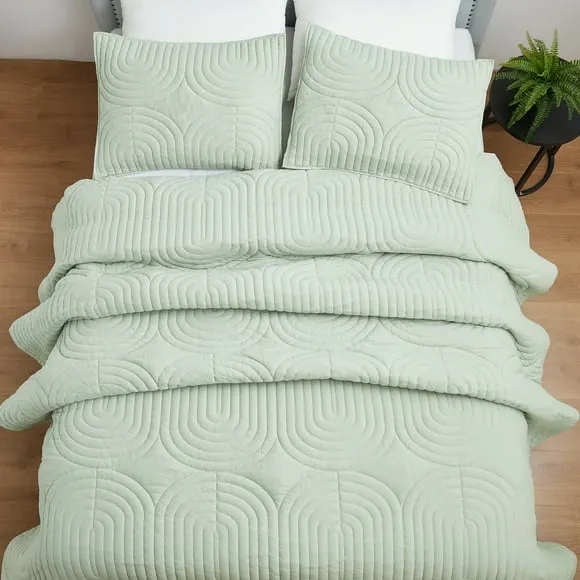 Beautiful by Drew Barrymore Geo Jersey Quilt, Green Sage, Full/Queen, Adult/Teen