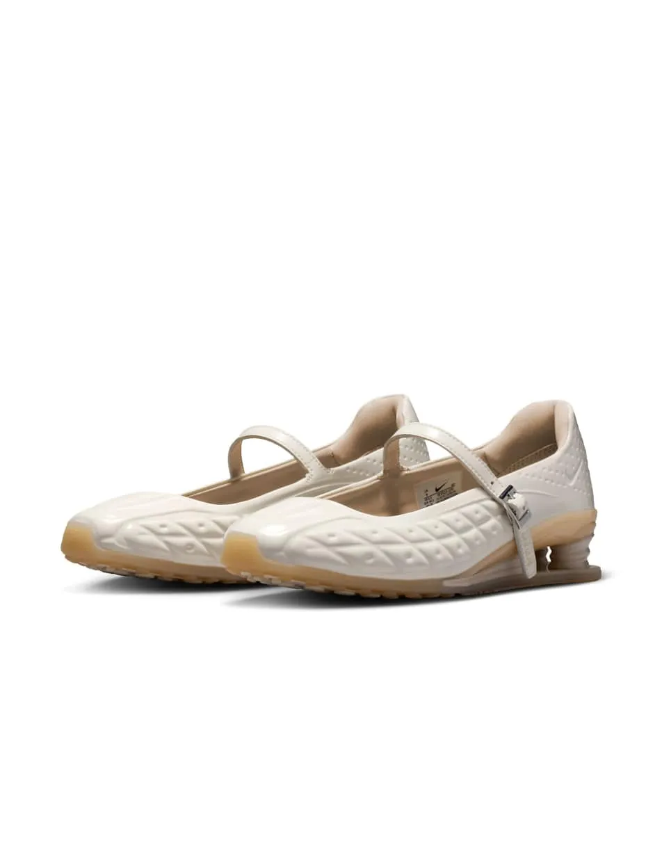 Nike Shox Calistra trainers in white