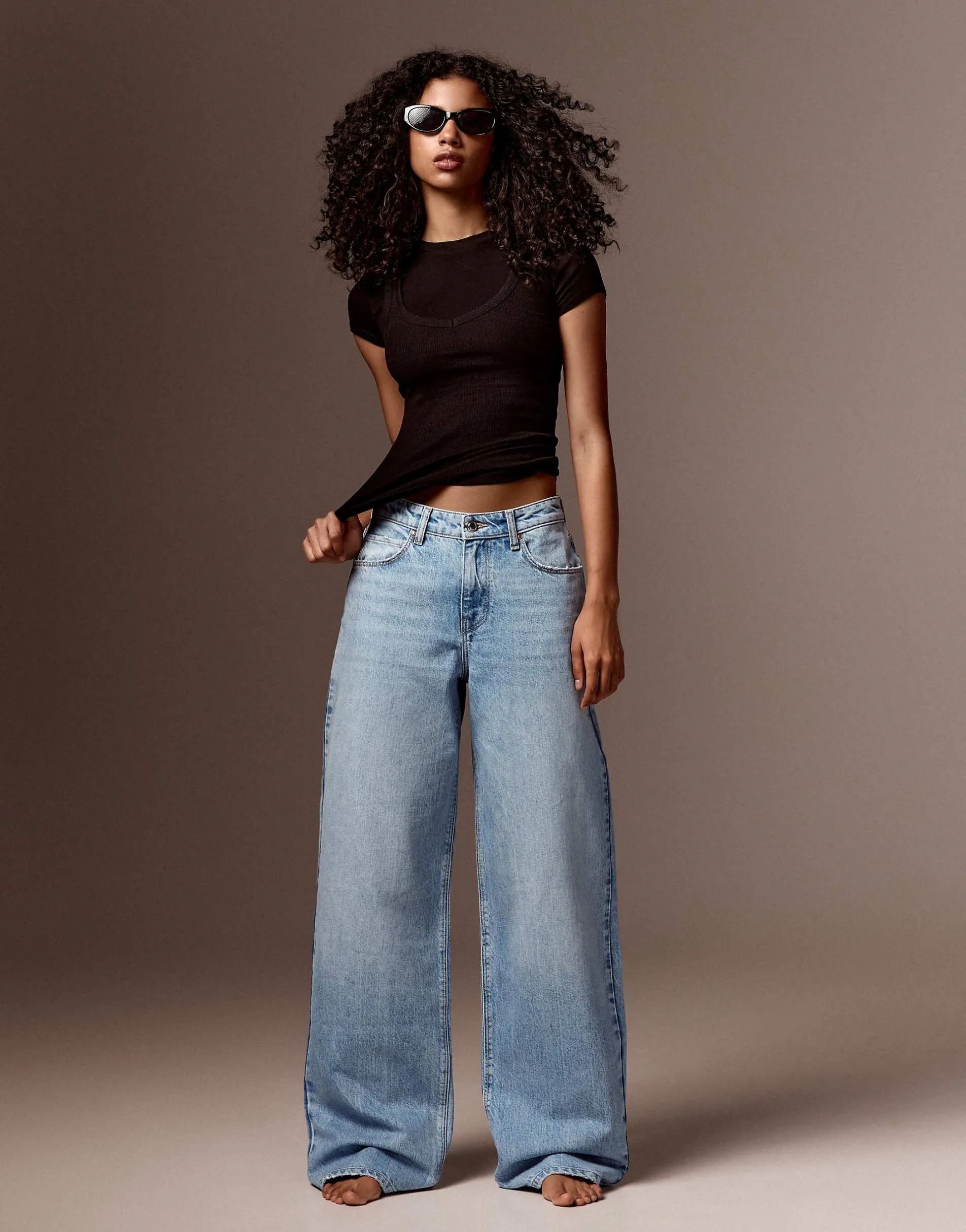 Bershka High-waist wide-leg jeans in mid blue