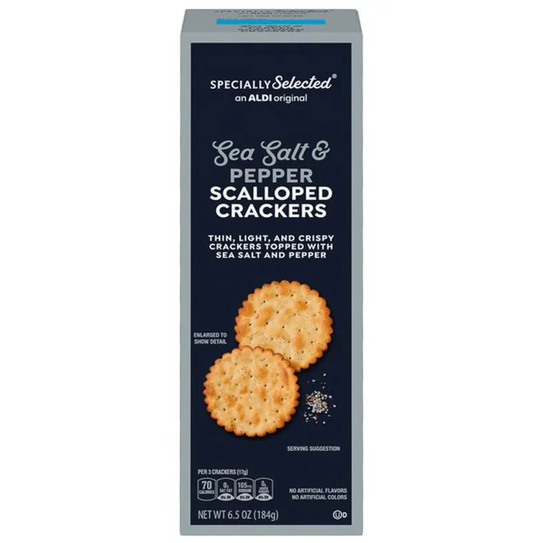 Specially Selected Scalloped Cracker Black Pepper