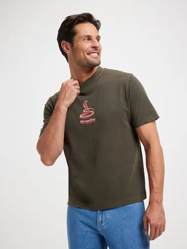 Wrangler Snake Charmer Carmy Tee In Dark Slate