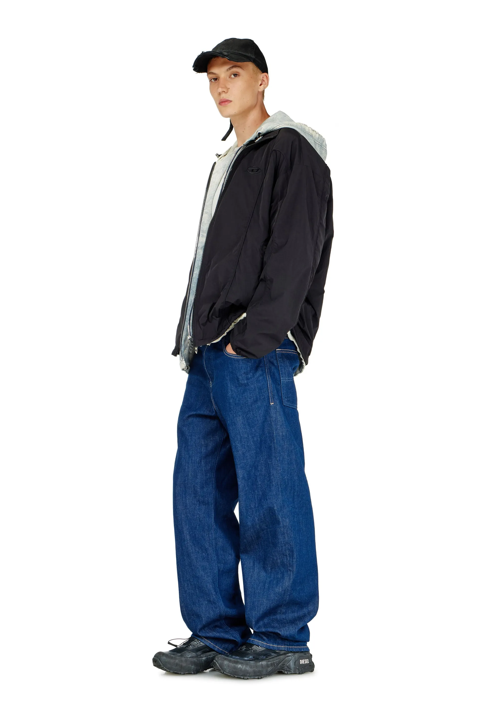 Crinkled-nylon jacket with piping
