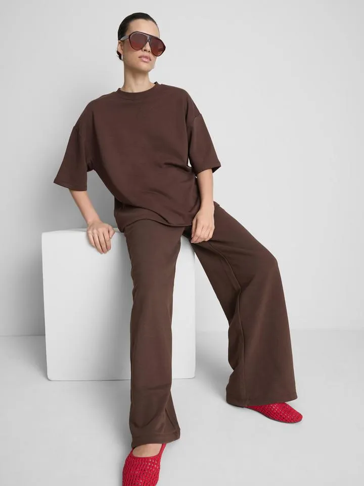 Pantaloni da tuta sportivi larghi e comodi