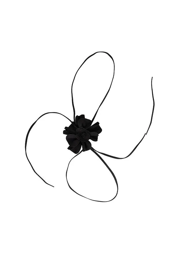 Zwarte riem met suèdine bloem