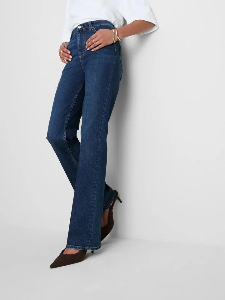 Jean bootcut plissé Paula Echevarría
