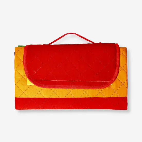 Quilted rainbow picnic blanket with carrying strap - 170x130 cm
