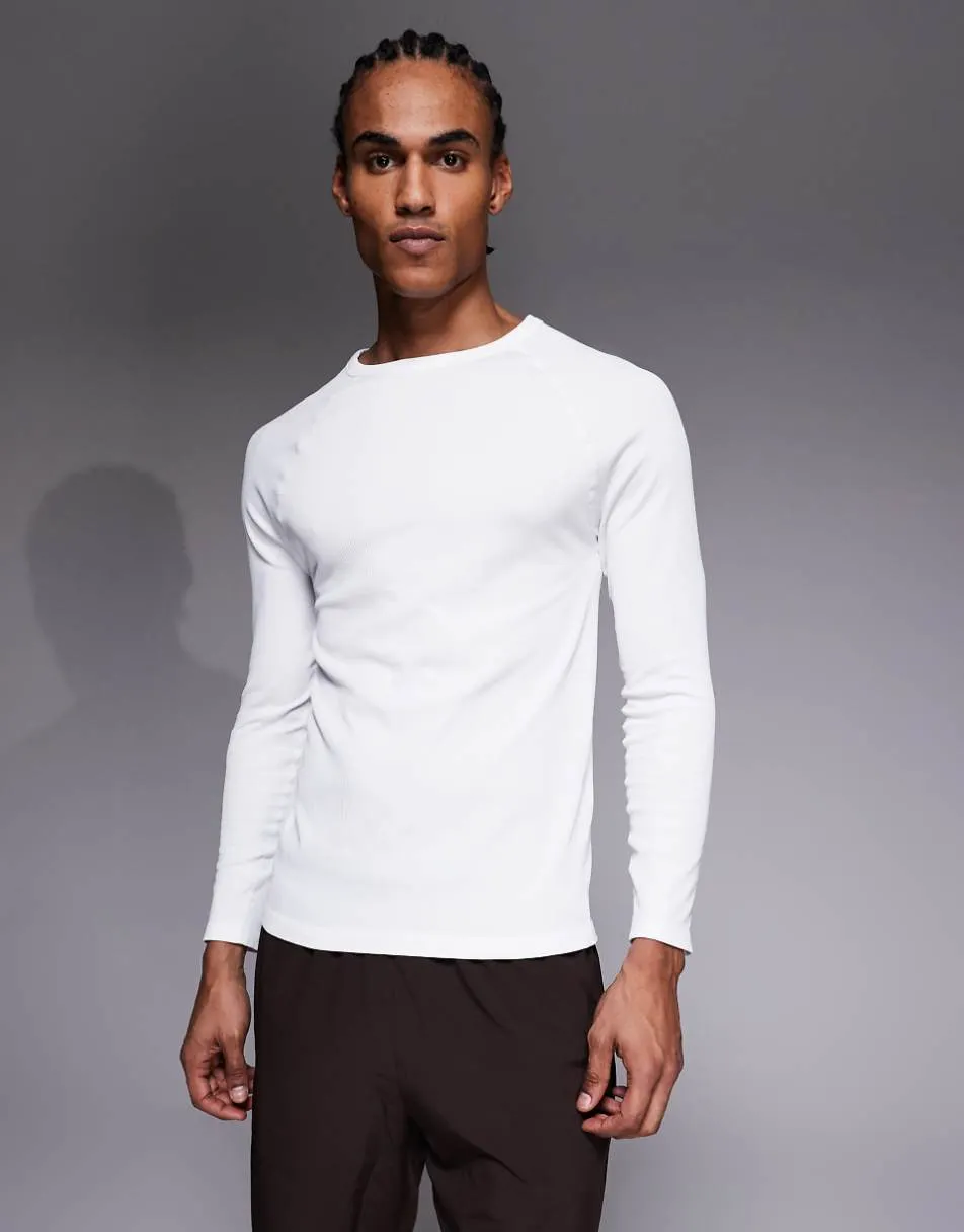 4505 seamless rib slim fit long sleeve raglan top in white