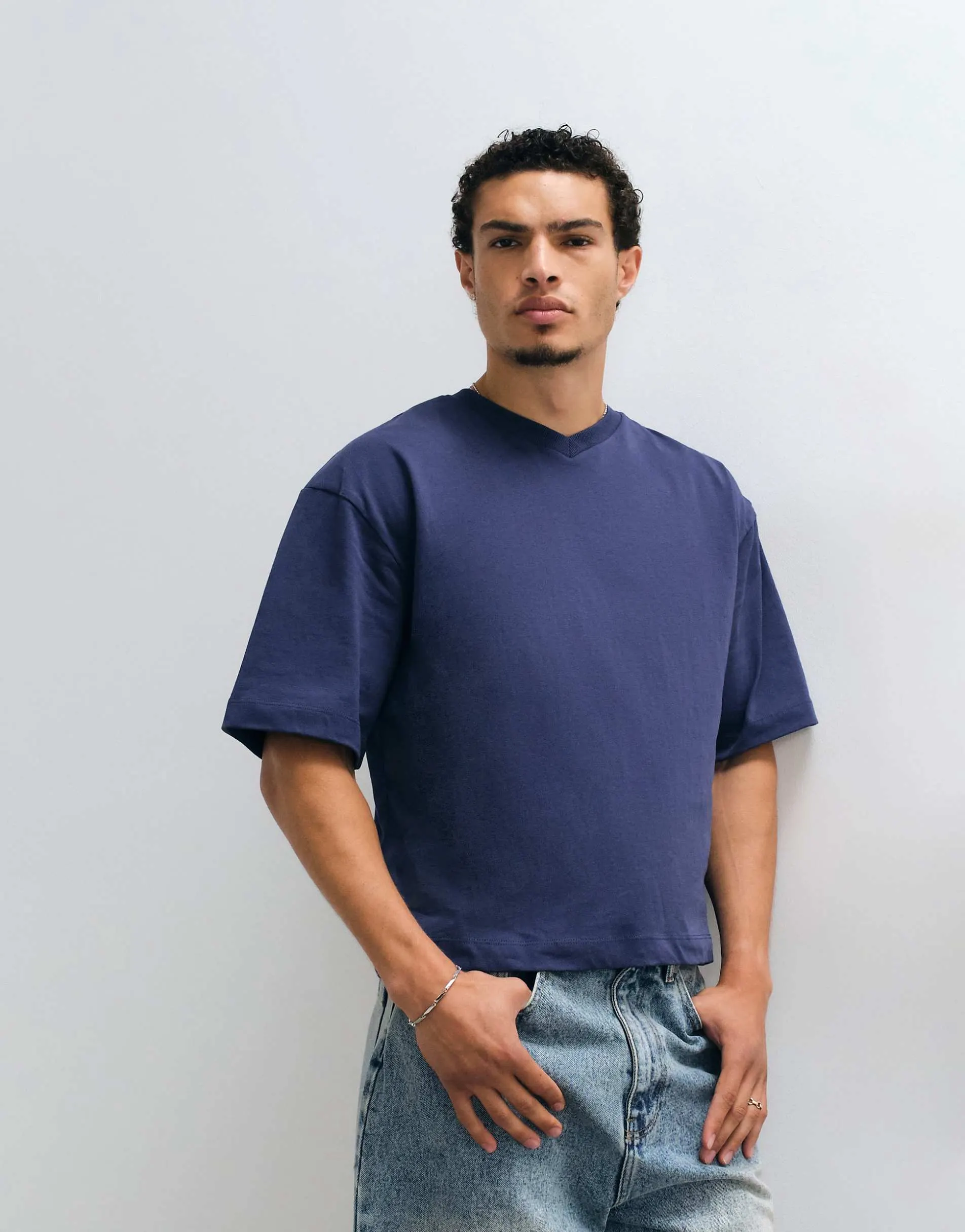 COLLUSION v neck fitted t-shirt in navy