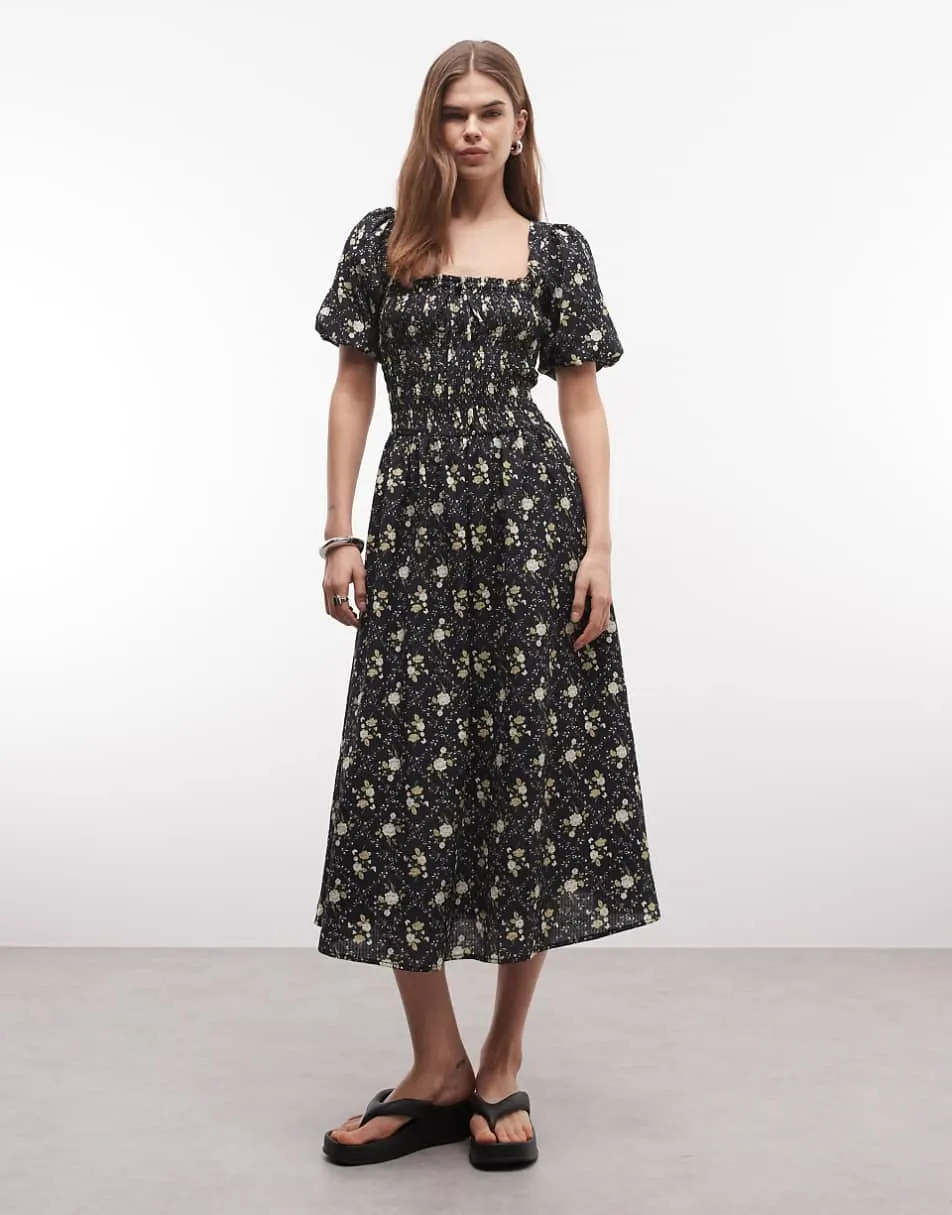 Daisy Street shirred maxi dress with puff sleeves in black ditsy floral