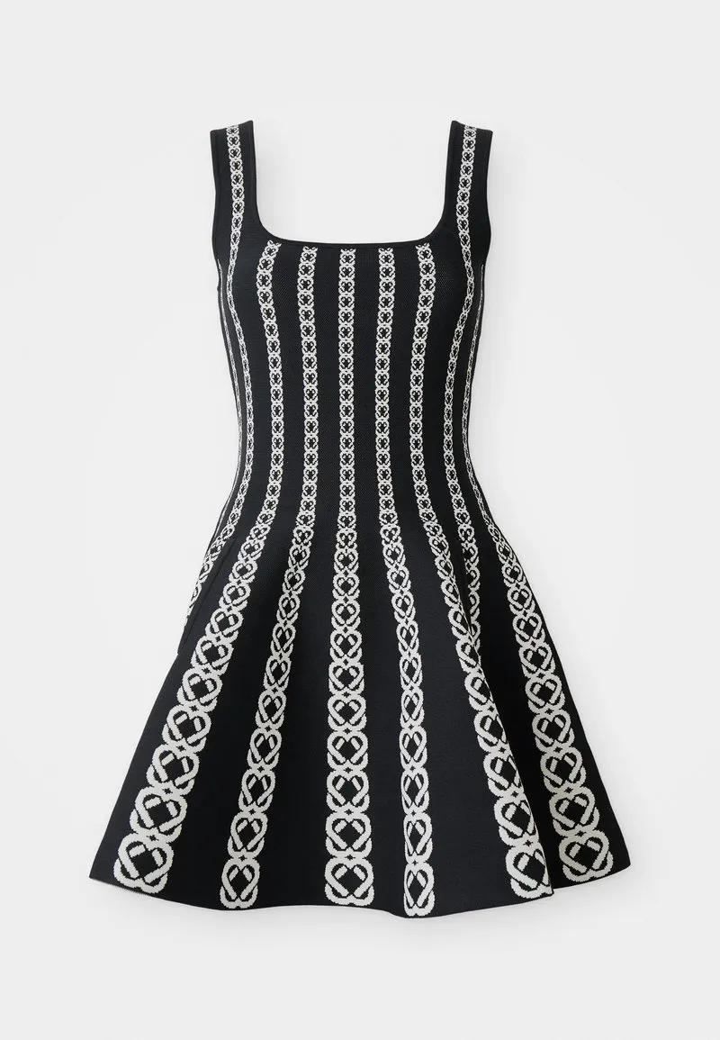 RUSSELGO - Strikket kjole - blanc/noir