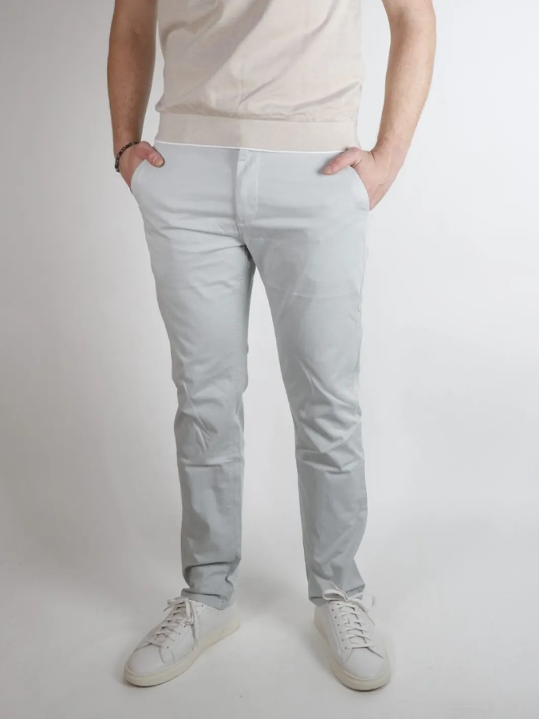 CHINO SLIM-FIT CHINOS