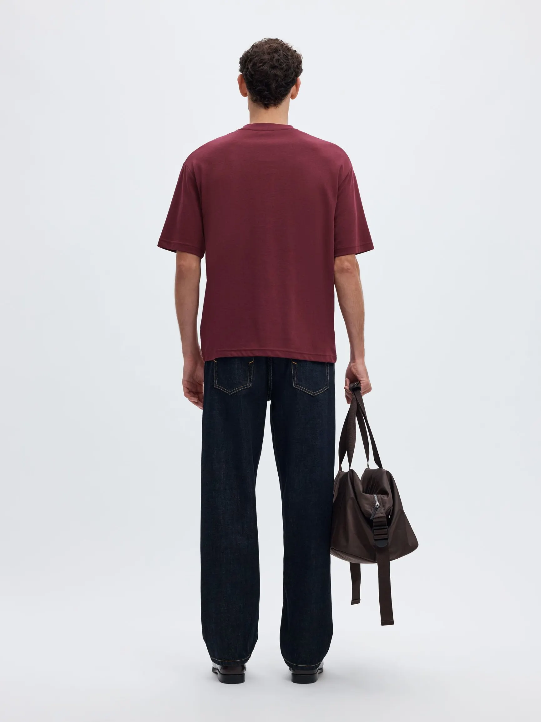 LOOSE FIT T-SKJORTE