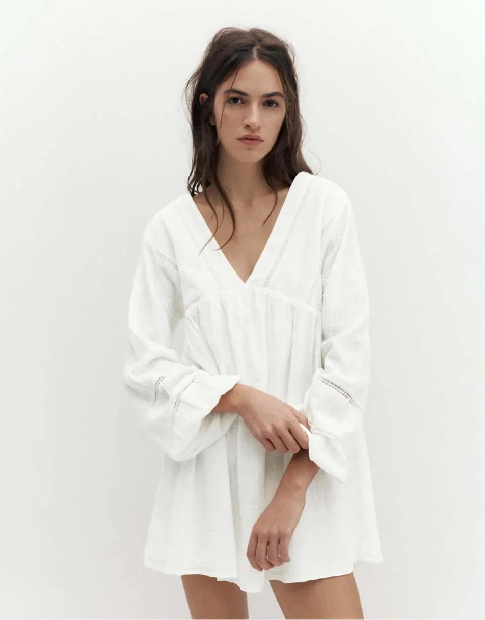 Pull&Bear Short puff sleeve dress in white