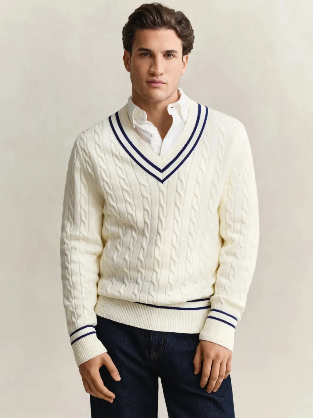 COTTON CABLE V-NECK