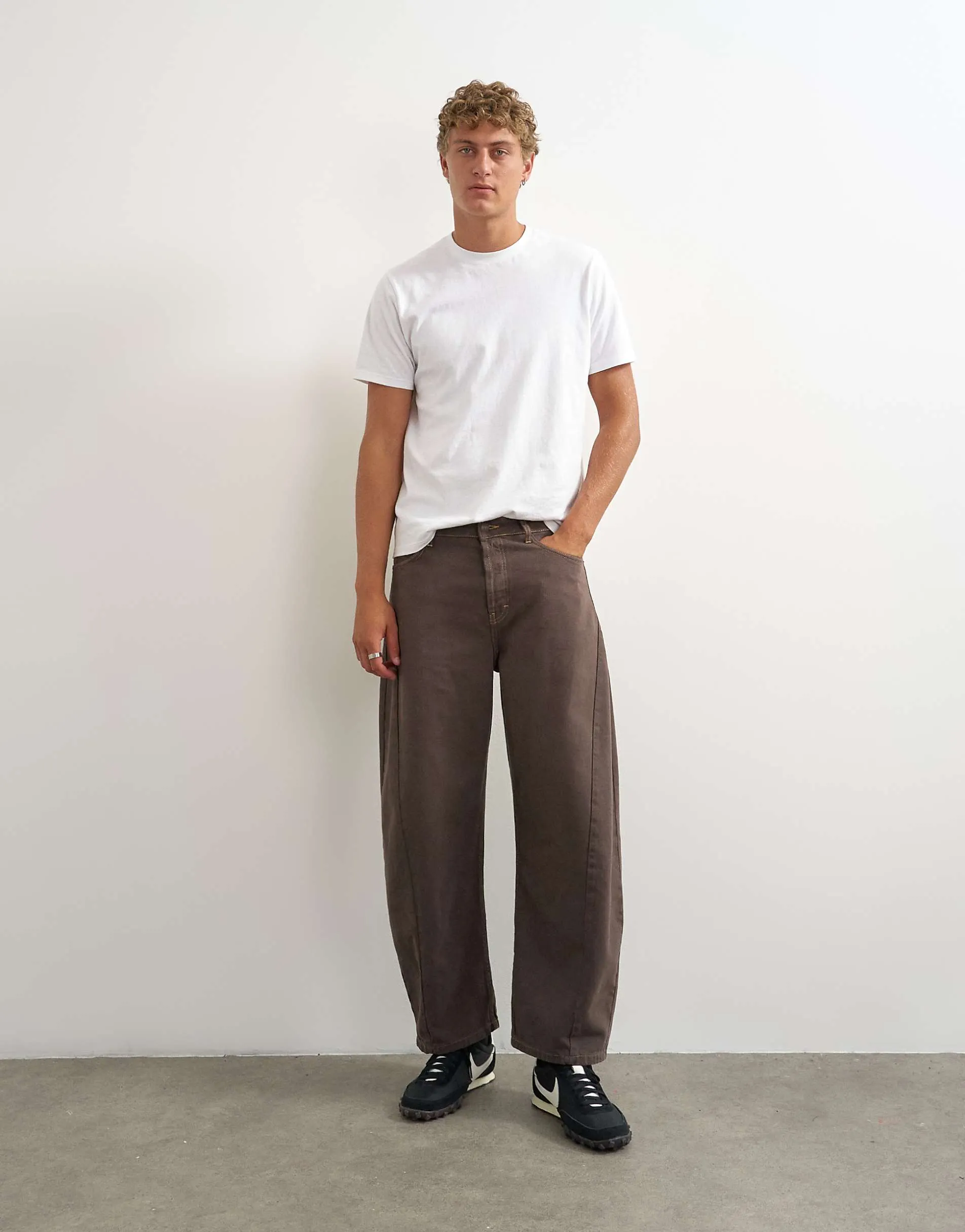 Topman rigid barrel fit jean in clean brown