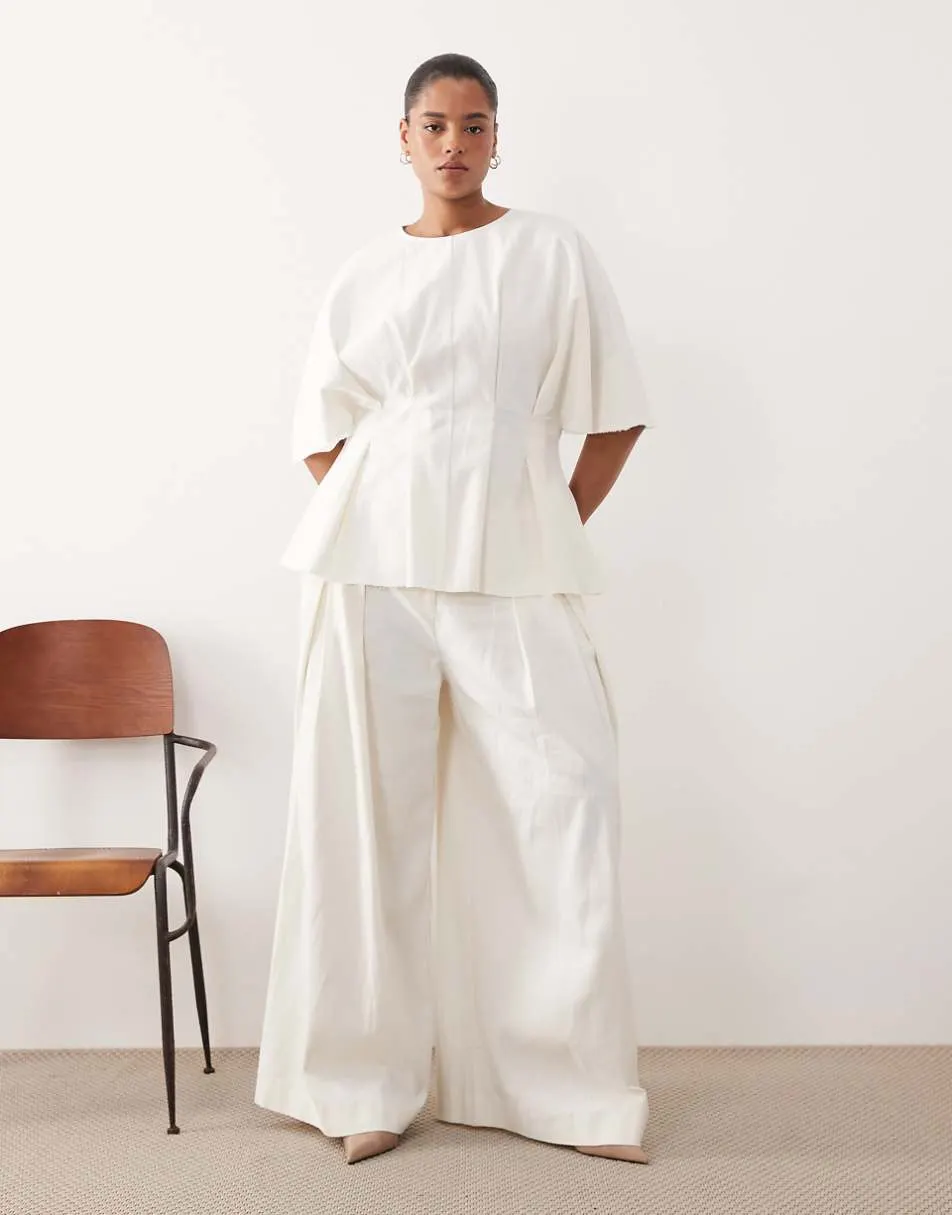 ARRANGE Curve pleated trouser co ord in white