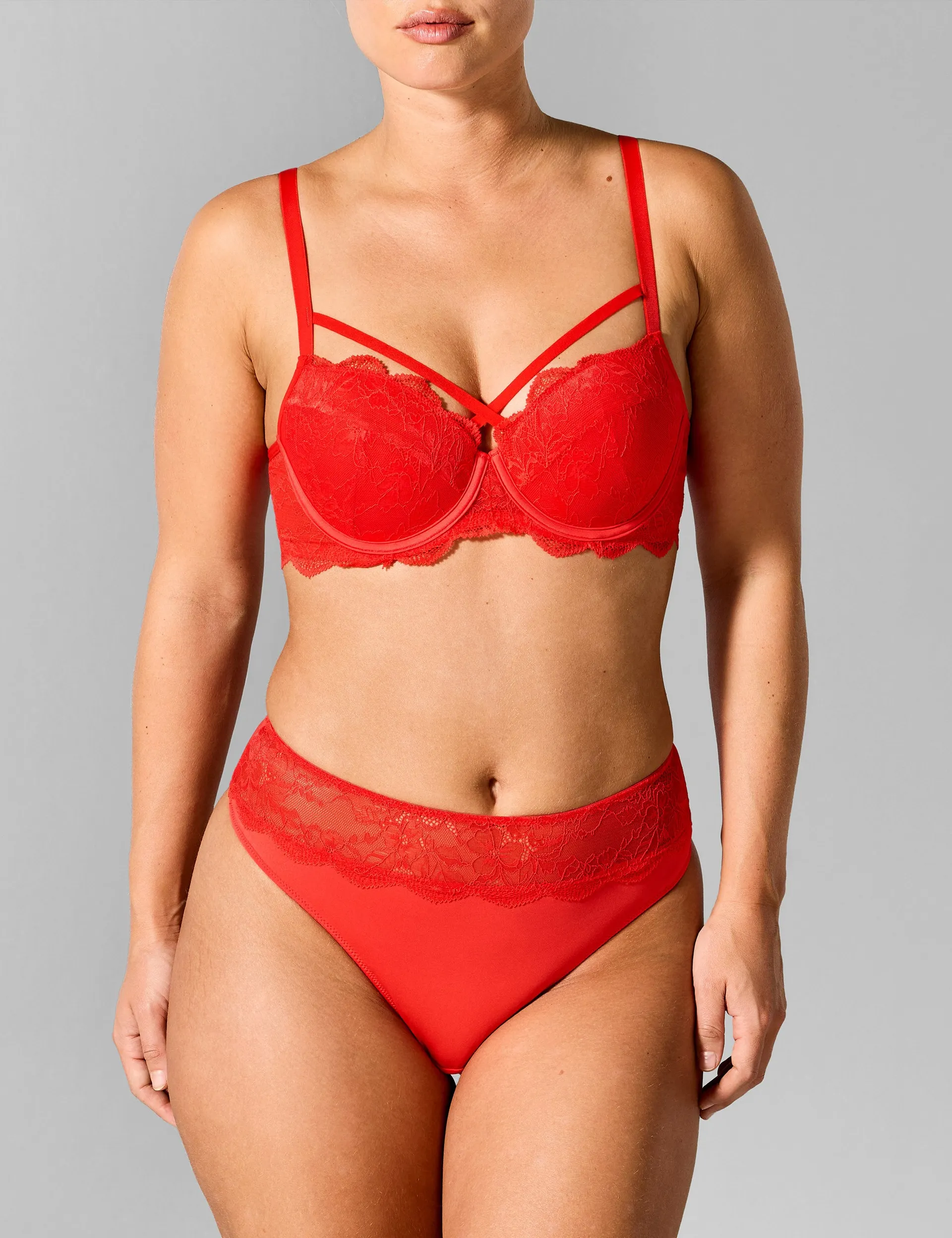 Fabulous voorgevormde t-shirt bh met kant rood