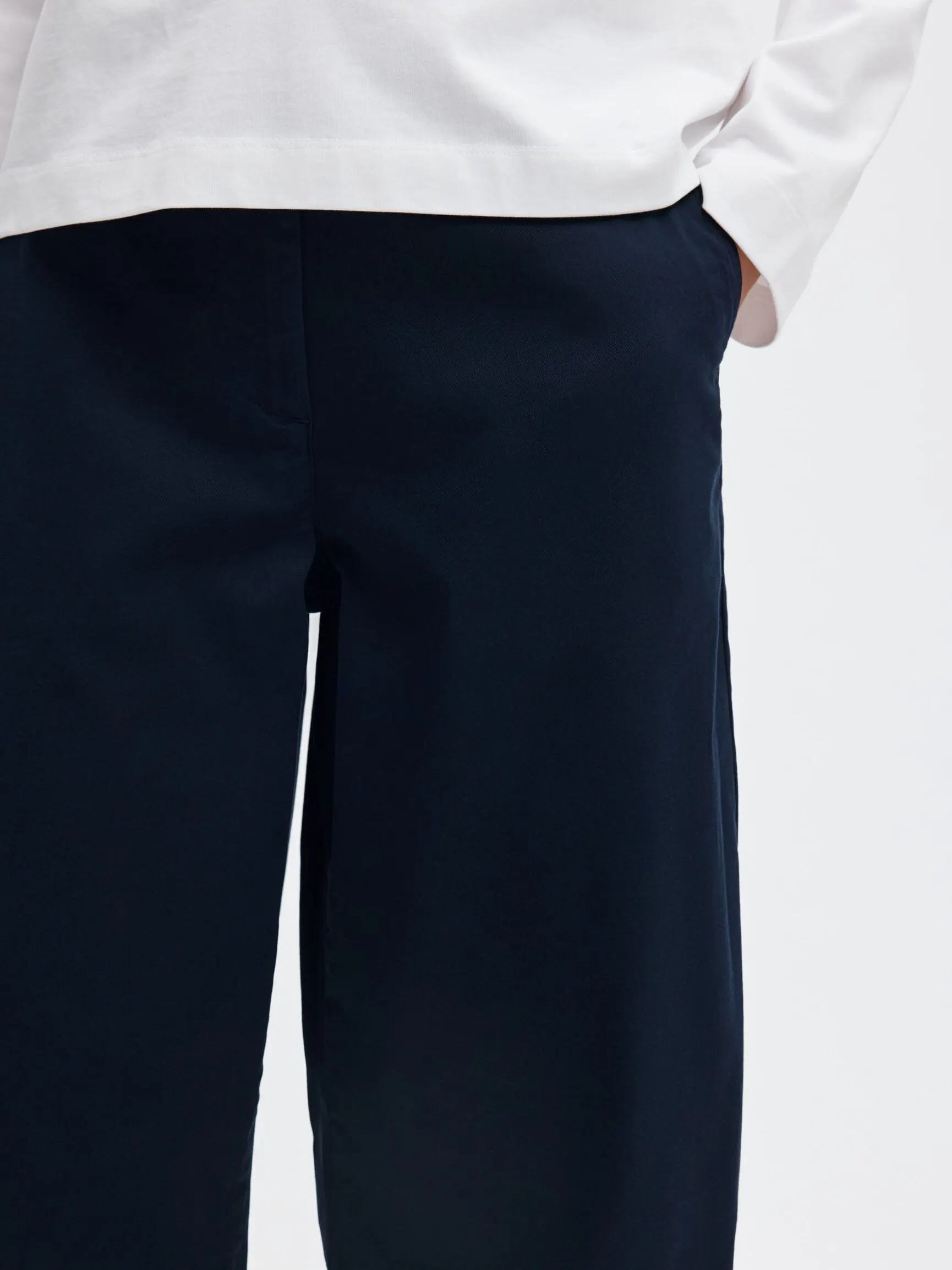 BARREL FIT CHINOS
