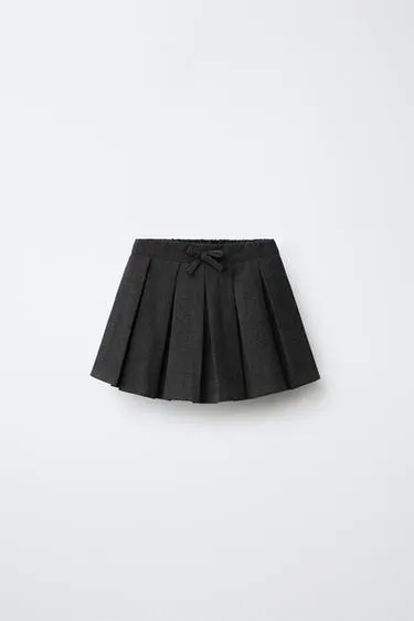 STRUCTURED POCKET SKIRT